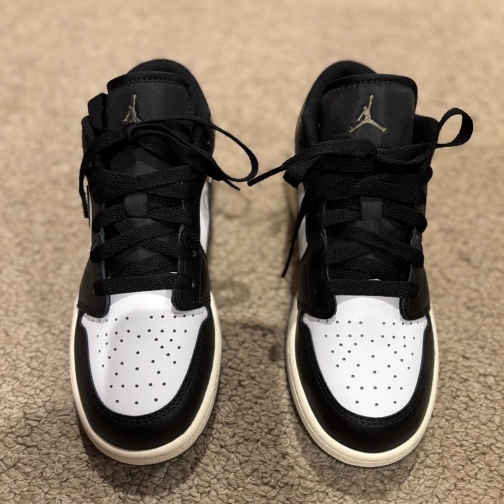 Nike Black and White Air Jordan Retro I Low Shoes. Wore only once ..